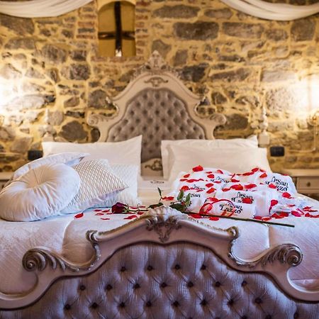 San Lazzo Luxury Room - Room & Personal Spa คาสติญโญน ฟิโอเรนทิโน ภายนอก รูปภาพ
